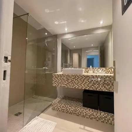 La Sumiane Apartment *