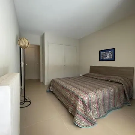 La Sumiane Apartment